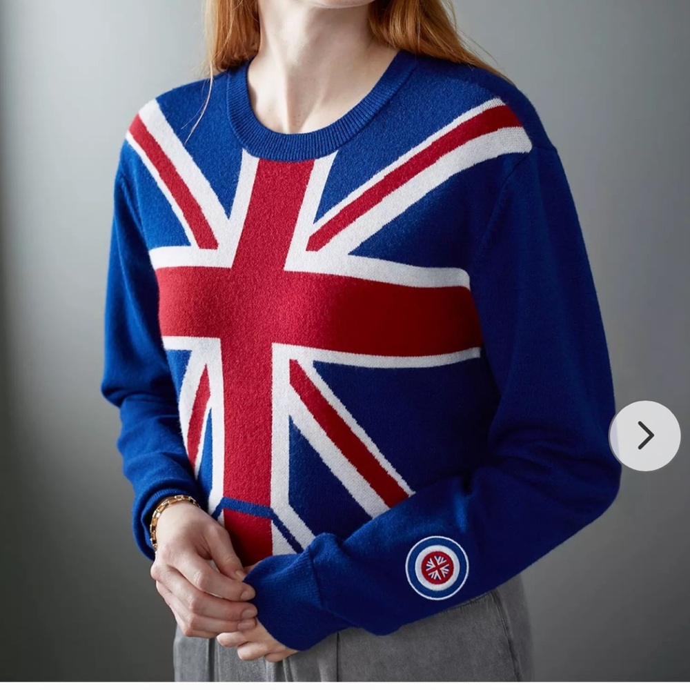 NWOT Her Universe Marvel Captain Carter Sweater